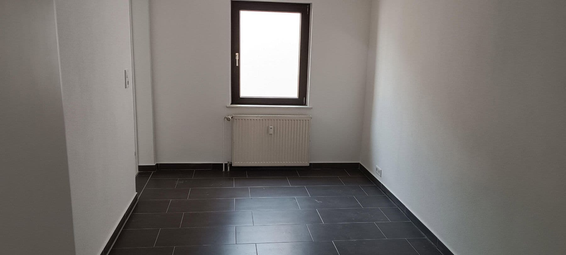 Pronájem bytu 2+1 37 m², Dessauer Str. 66, Aken (Elbe), Sasko-Anhaltsko Pronájem bytu 2+1 37 m², Dessauer Str. 66, Aken (Elbe), Sasko-Anhaltsko