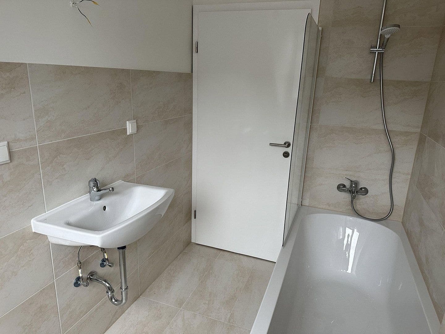 Pronájem bytu 3+1 83 m², Rotwasserstraße, Aschaffenburg, Bavorsko Pronájem bytu 3+1 83 m², Rotwasserstraße, Aschaffenburg, Bavorsko