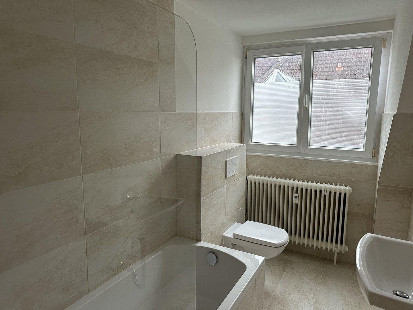 Pronájem bytu 3+1 83 m², Rotwasserstraße, Aschaffenburg, Bavorsko Pronájem bytu 3+1 83 m², Rotwasserstraße, Aschaffenburg, Bavorsko