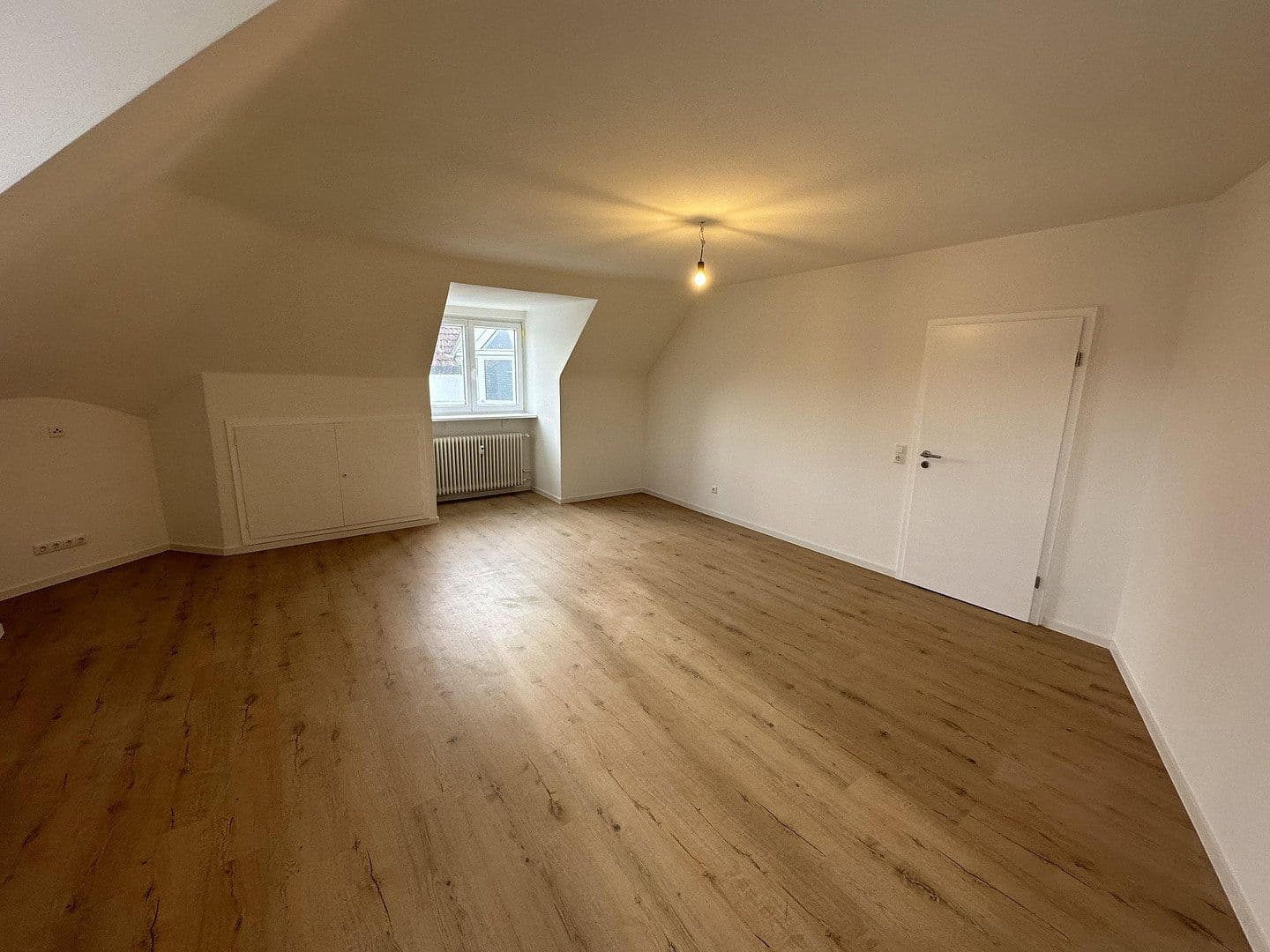 Pronájem bytu 3+1 83 m², Rotwasserstraße, Aschaffenburg, Bavorsko Pronájem bytu 3+1 83 m², Rotwasserstraße, Aschaffenburg, Bavorsko