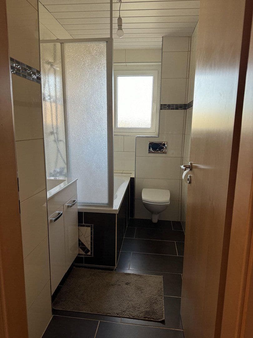 Pronájem bytu 2+kk 49 m², Roggenbachstraße 2, Villingen-Schwenningen, Bádensko-Württembersko Pronájem bytu 2+kk 49 m², Roggenbachstraße 2, Villingen-Schwenningen, Bádensko-Württembersko