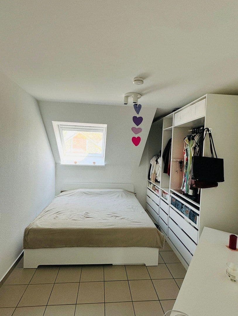 Pronájem bytu 3+1 68 m², Bitterstraße 24, Köln, Severní Porýní-Vestfálsko Pronájem bytu 3+1 68 m², Bitterstraße 24, Köln, Severní Porýní-Vestfálsko