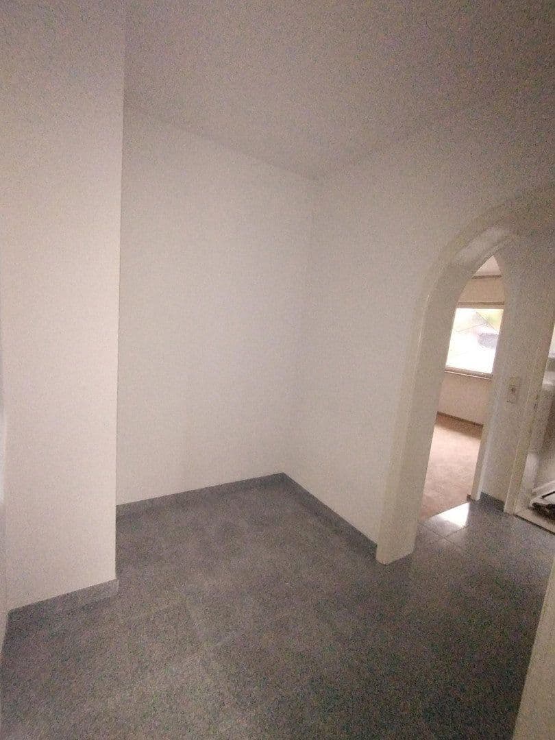 Pronájem bytu 4+1 130 m², Schwimmbadstraße 7, Bad Herrenalb, Bádensko-Württembersko Pronájem bytu 4+1 130 m², Schwimmbadstraße 7, Bad Herrenalb, Bádensko-Württembersko