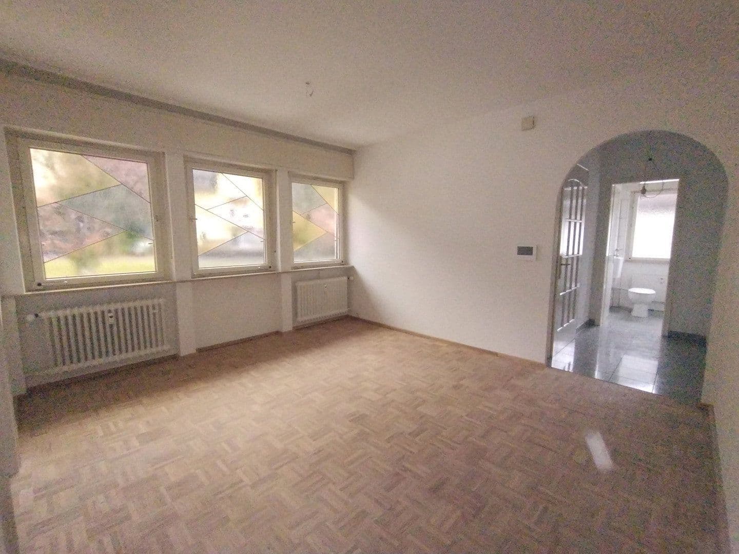 Pronájem bytu 4+1 130 m², Schwimmbadstraße 7, Bad Herrenalb, Bádensko-Württembersko Pronájem bytu 4+1 130 m², Schwimmbadstraße 7, Bad Herrenalb, Bádensko-Württembersko