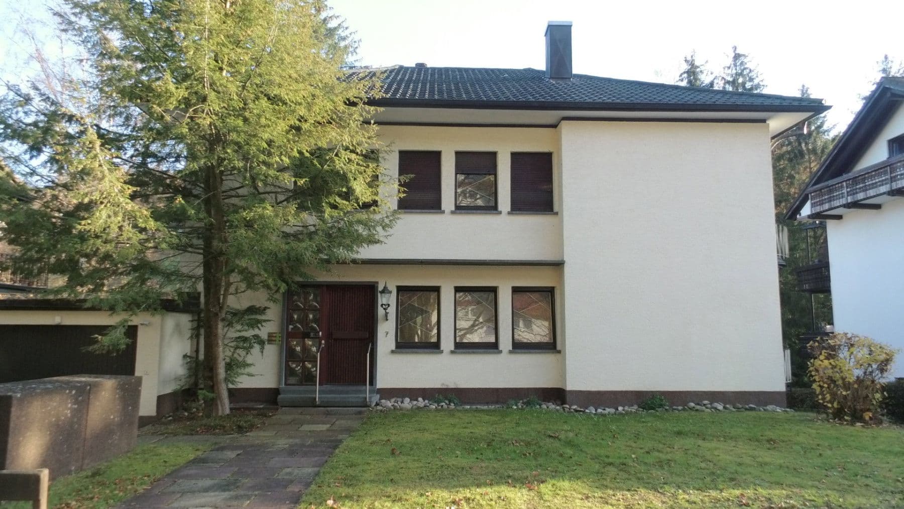 Pronájem bytu 4+1 130 m², Schwimmbadstraße 7, Bad Herrenalb, Bádensko-Württembersko Pronájem bytu 4+1 130 m², Schwimmbadstraße 7, Bad Herrenalb, Bádensko-Württembersko