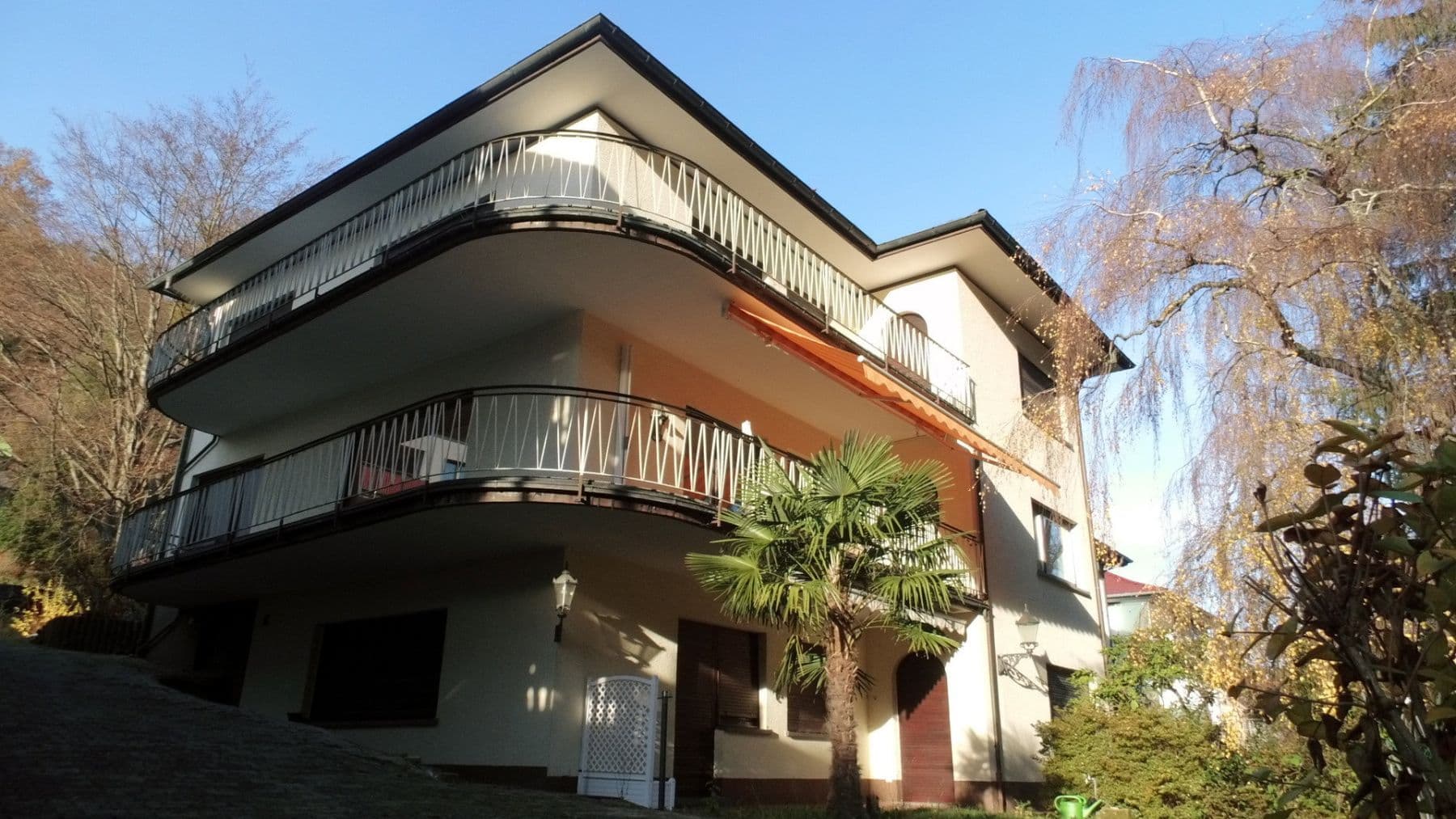 Pronájem bytu 4+1 130 m², Schwimmbadstraße 7, Bad Herrenalb, Bádensko-Württembersko Pronájem bytu 4+1 130 m², Schwimmbadstraße 7, Bad Herrenalb, Bádensko-Württembersko