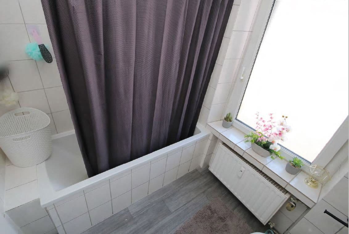 Pronájem bytu 3+1 76 m², Viktoriastr.27, Duisburg, Severní Porýní-Vestfálsko Pronájem bytu 3+1 76 m², Viktoriastr.27, Duisburg, Severní Porýní-Vestfálsko