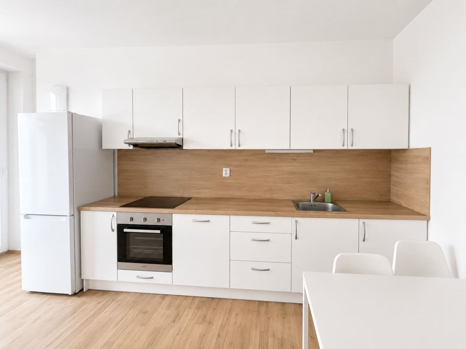 Pronájem bytu 2+1 55 m², Vlhká, Brno, Jihomoravský kraj Pronájem bytu 2+1 55 m², Vlhká, Brno, Jihomoravský kraj