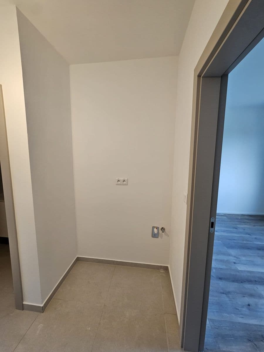 Pronájem bytu 2+kk 67 m², Dobrovského, Olomouc, Olomoucký kraj Pronájem bytu 2+kk 67 m², Dobrovského, Olomouc, Olomoucký kraj