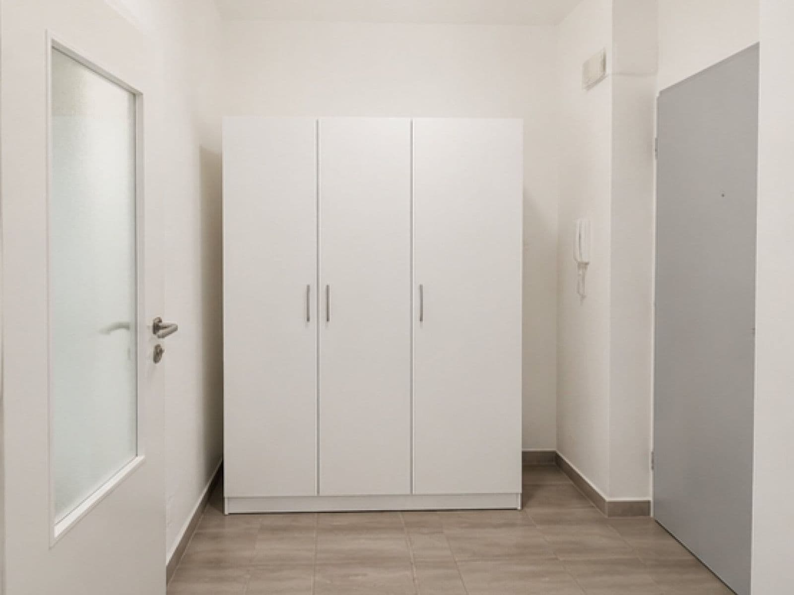 Pronájem bytu 1+1 44 m², Vlhká, Brno, Jihomoravský kraj Pronájem bytu 1+1 44 m², Vlhká, Brno, Jihomoravský kraj