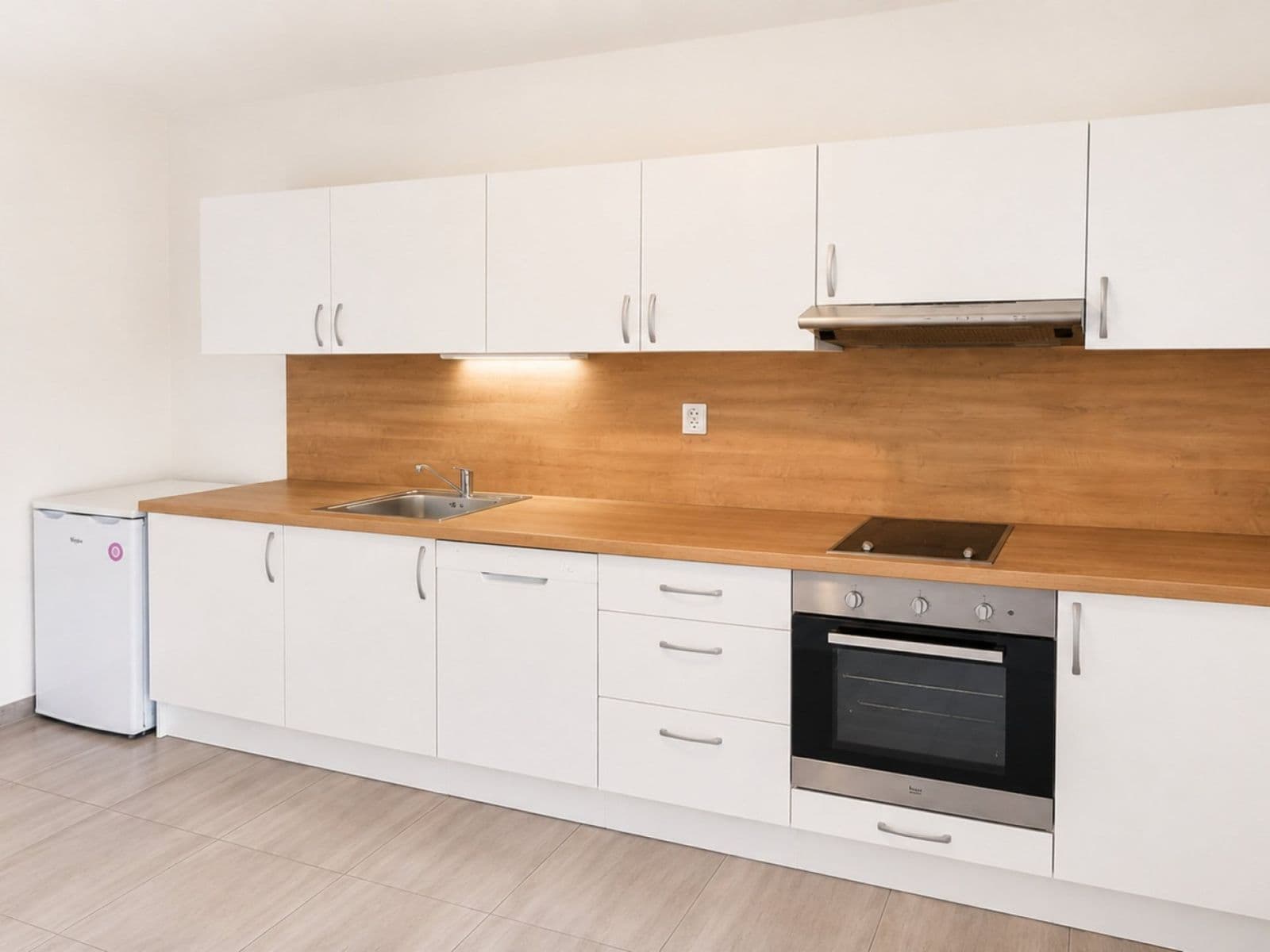 Pronájem bytu 1+1 44 m², Vlhká, Brno, Jihomoravský kraj Pronájem bytu 1+1 44 m², Vlhká, Brno, Jihomoravský kraj
