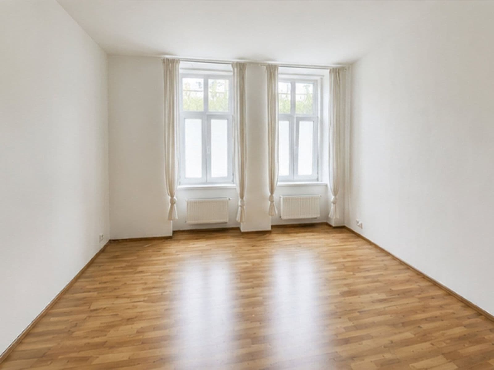 Pronájem bytu 1+1 44 m², Vlhká, Brno, Jihomoravský kraj Pronájem bytu 1+1 44 m², Vlhká, Brno, Jihomoravský kraj