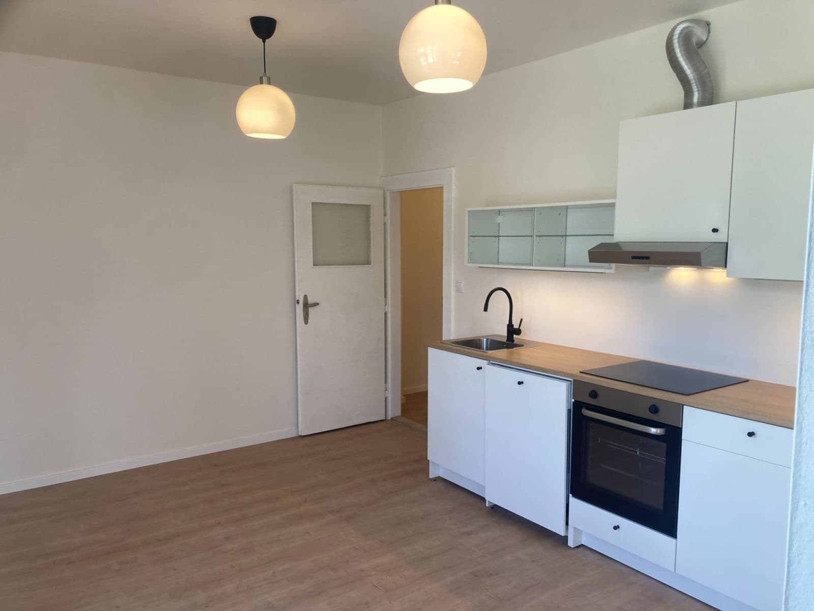 Pronájem bytu 1+1 38 m², Veleslavínská, Praha, Praha Pronájem bytu 1+1 38 m², Veleslavínská, Praha, Praha