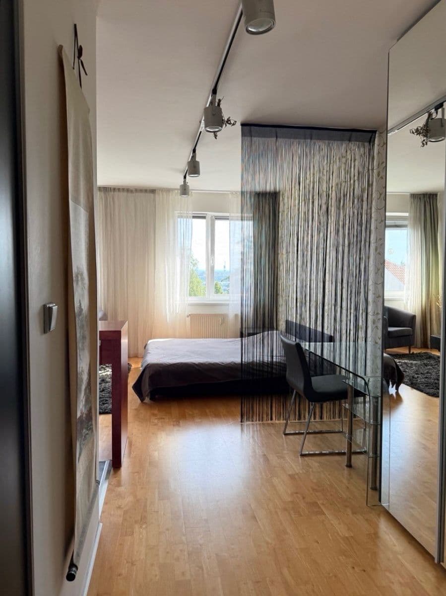Pronájem bytu 1+kk 35 m², Nad Šestikopy, Praha, Praha Pronájem bytu 1+kk 35 m², Nad Šestikopy, Praha, Praha