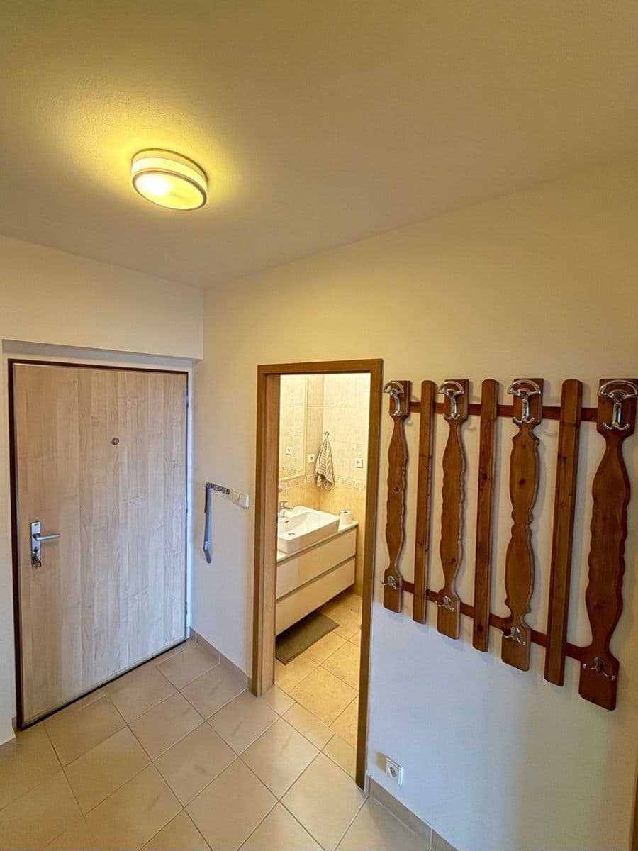 Pronájem bytu 1+kk 35 m², Nad Šestikopy, Praha, Praha Pronájem bytu 1+kk 35 m², Nad Šestikopy, Praha, Praha