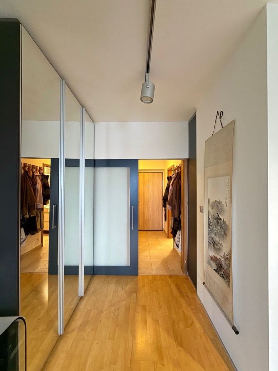 Pronájem bytu 1+kk 35 m², Nad Šestikopy, Praha, Praha Pronájem bytu 1+kk 35 m², Nad Šestikopy, Praha, Praha