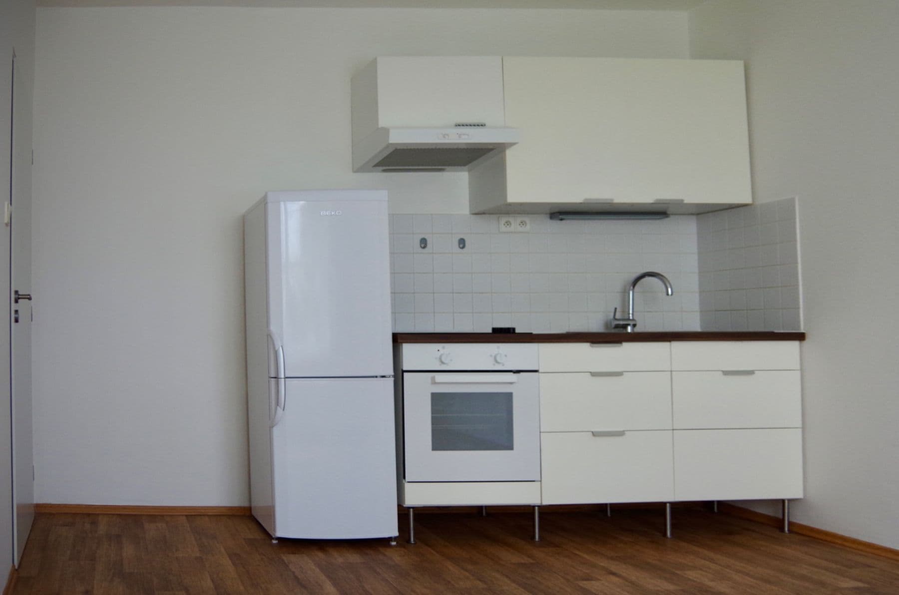 Pronájem bytu 2+kk 40 m², Krymská, Praha, Praha Pronájem bytu 2+kk 40 m², Krymská, Praha, Praha