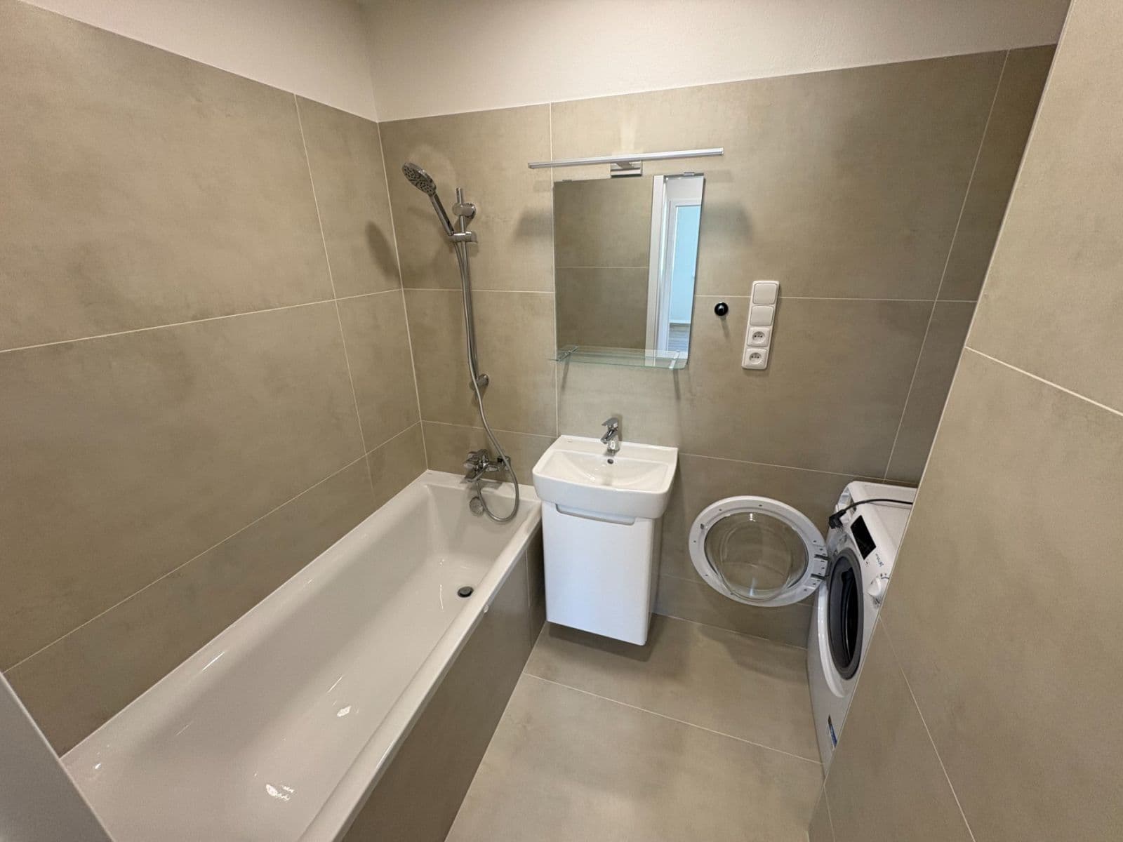 Pronájem bytu 3+1 75 m², Družstevní, Adamov, Jihomoravský kraj Pronájem bytu 3+1 75 m², Družstevní, Adamov, Jihomoravský kraj