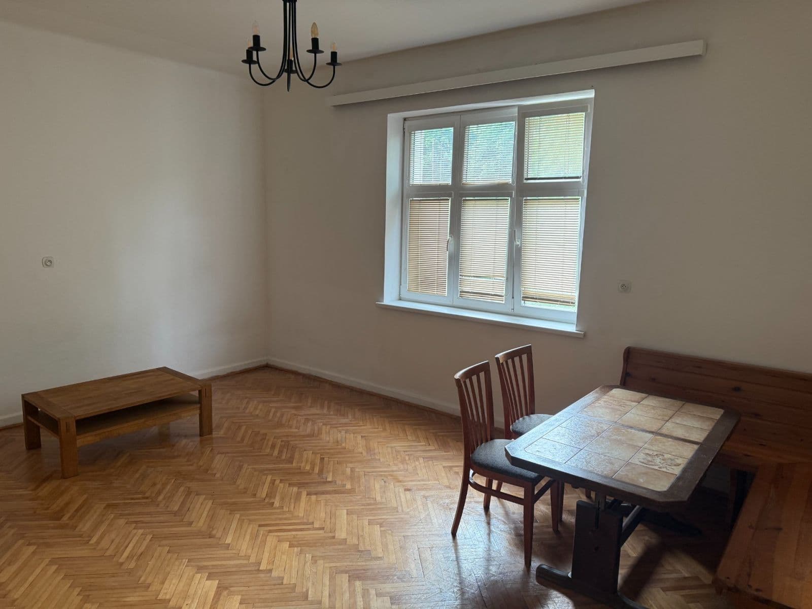 Pronájem bytu 2+1 66 m², Žižkova, Mikulov, Jihomoravský kraj Pronájem bytu 2+1 66 m², Žižkova, Mikulov, Jihomoravský kraj