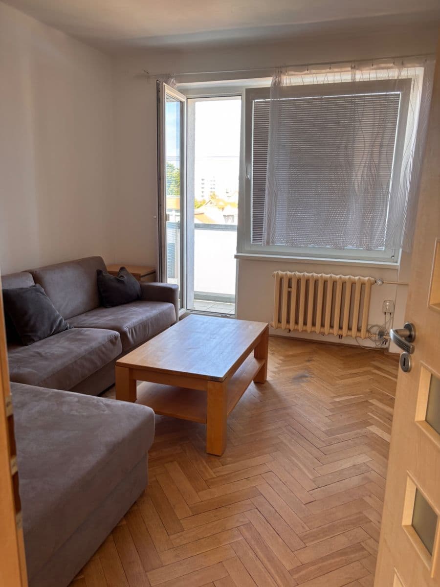 Pronájem bytu 2+1 56 m², Bludovická, Praha, Praha Pronájem bytu 2+1 56 m², Bludovická, Praha, Praha