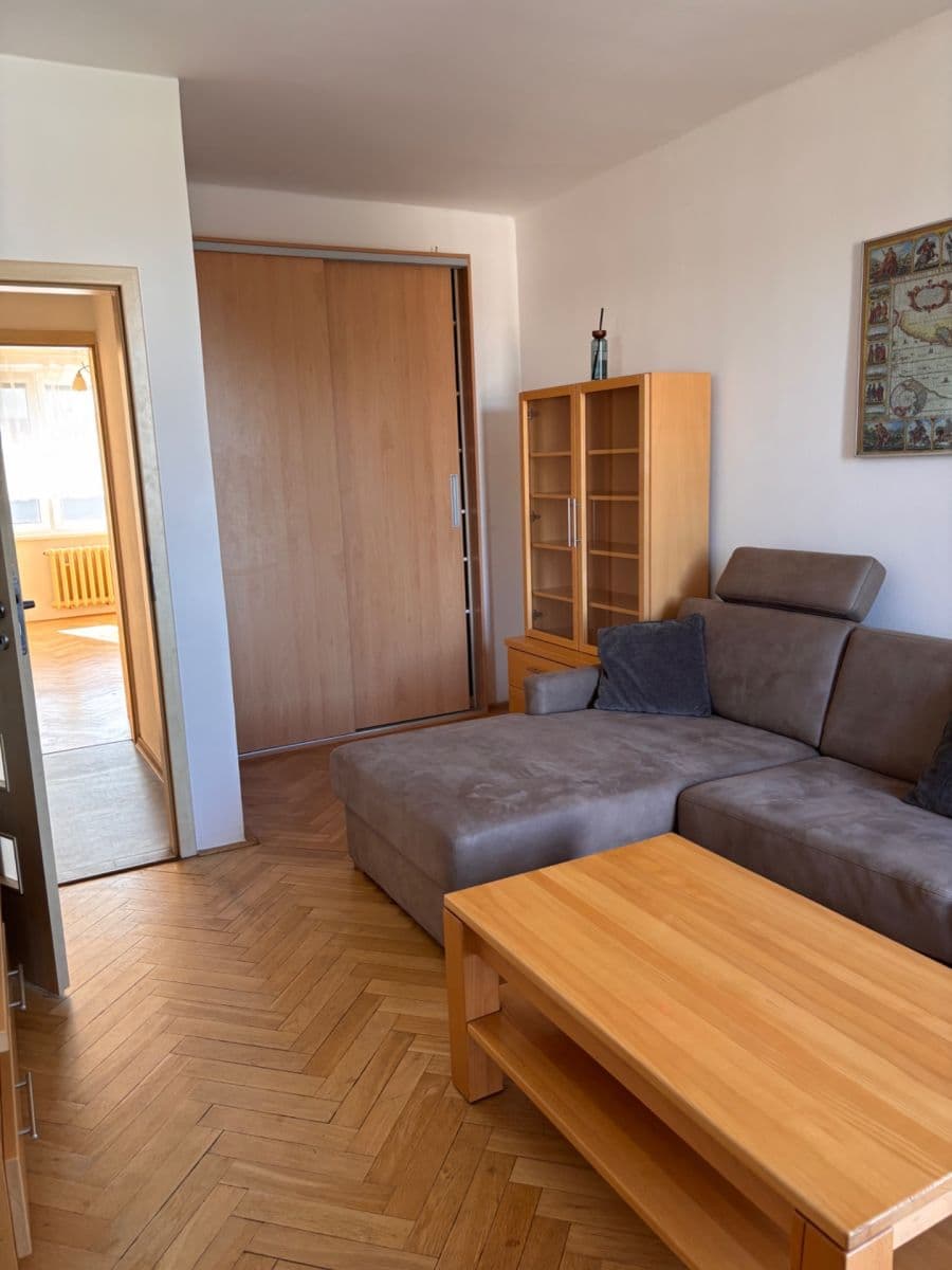 Pronájem bytu 2+1 56 m², Bludovická, Praha, Praha Pronájem bytu 2+1 56 m², Bludovická, Praha, Praha