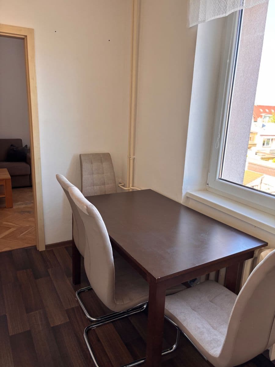 Pronájem bytu 2+1 56 m², Bludovická, Praha, Praha Pronájem bytu 2+1 56 m², Bludovická, Praha, Praha