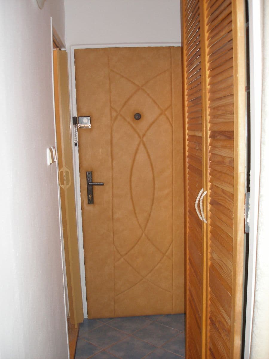 Pronájem bytu 1+kk 20 m², Rychtářská, Liberec, Liberecký kraj Pronájem bytu 1+kk 20 m², Rychtářská, Liberec, Liberecký kraj