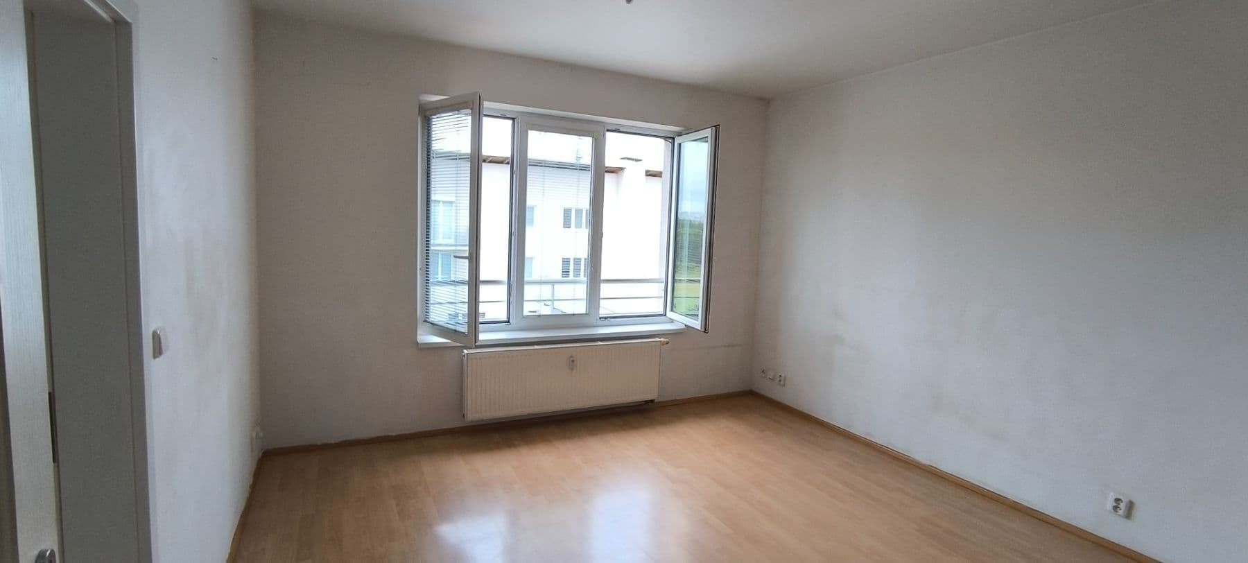 Pronájem bytu 2+kk 47 m², Mattioliho, Praha, Praha Pronájem bytu 2+kk 47 m², Mattioliho, Praha, Praha