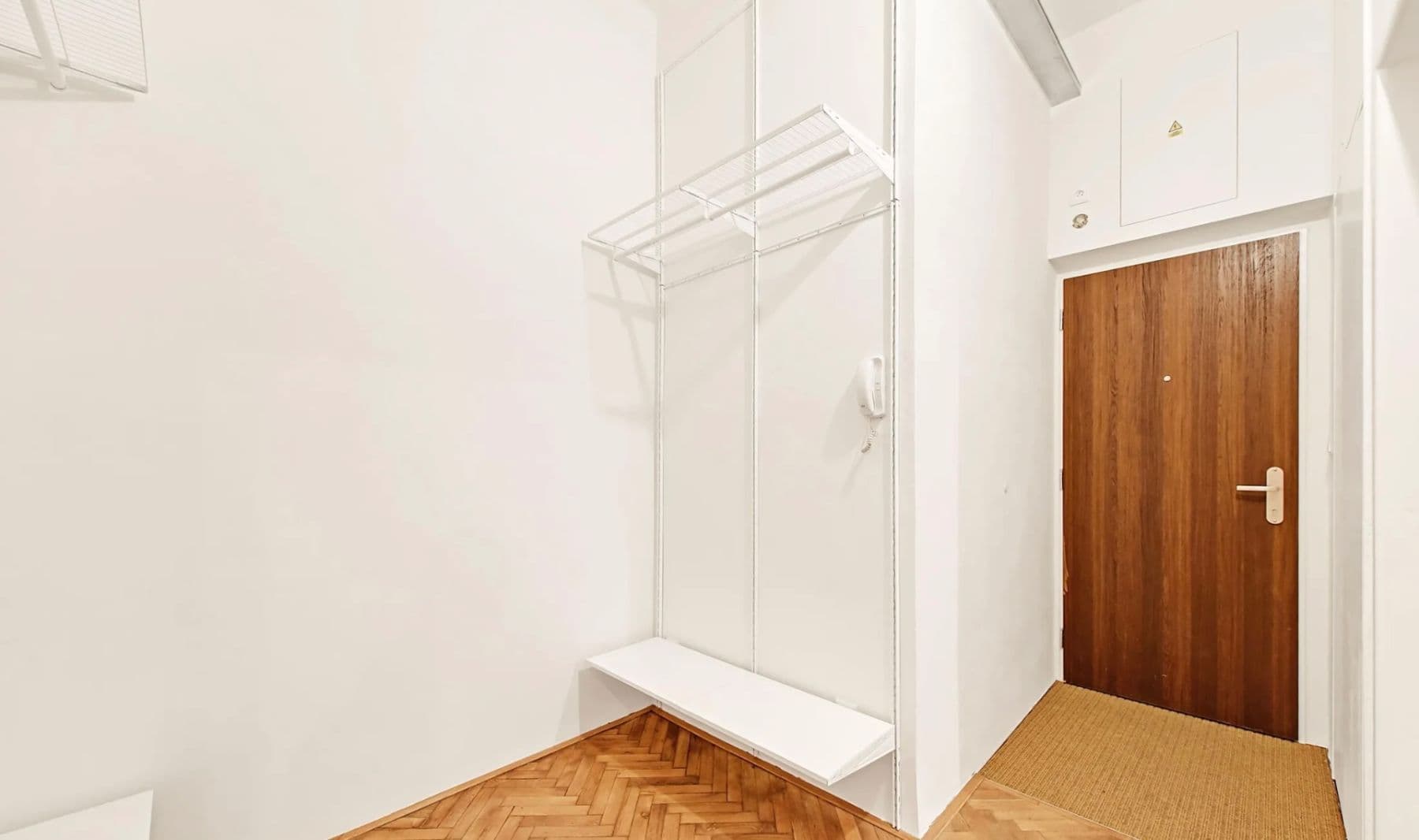 Pronájem bytu 2+kk 43 m², Plzeňská, Praha, Praha Pronájem bytu 2+kk 43 m², Plzeňská, Praha, Praha