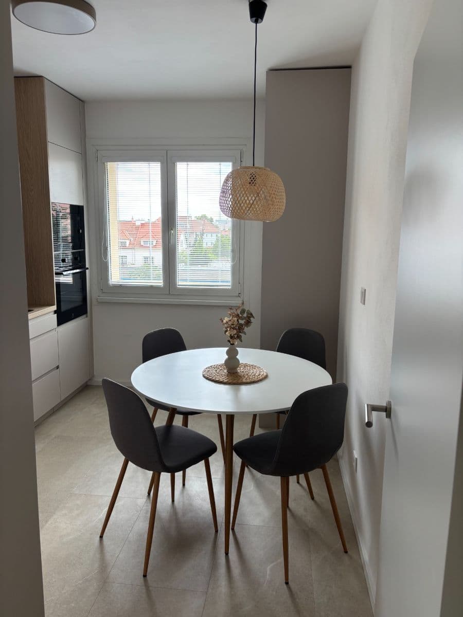 Pronájem bytu 3+1 70 m², Blažíčkova, Praha, Praha Pronájem bytu 3+1 70 m², Blažíčkova, Praha, Praha