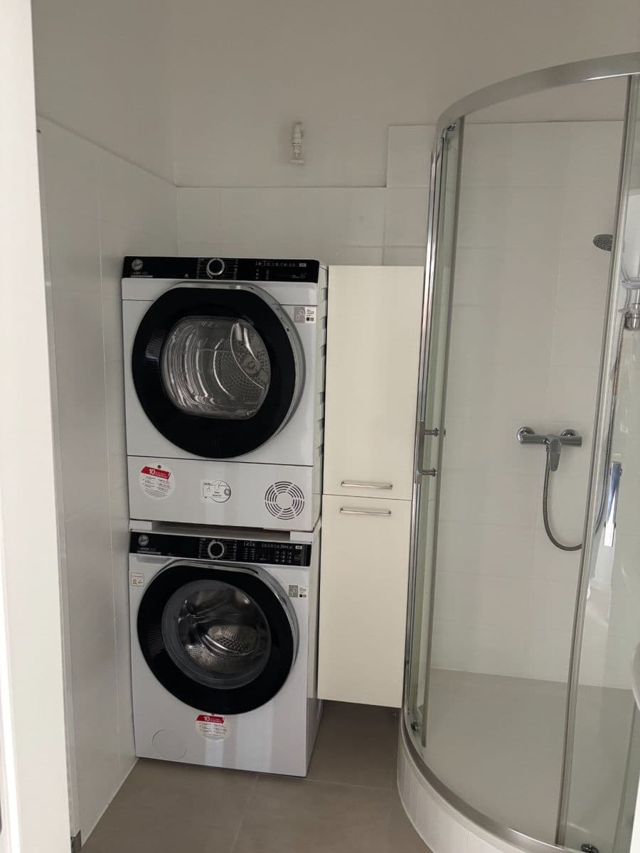 Pronájem bytu 3+1 70 m², Blažíčkova, Praha, Praha Pronájem bytu 3+1 70 m², Blažíčkova, Praha, Praha