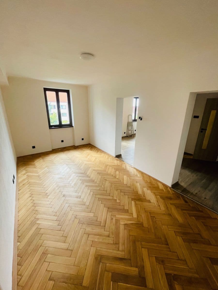 Pronájem bytu 2+1 63 m², Komenského, Písek, Jihočeský kraj Pronájem bytu 2+1 63 m², Komenského, Písek, Jihočeský kraj