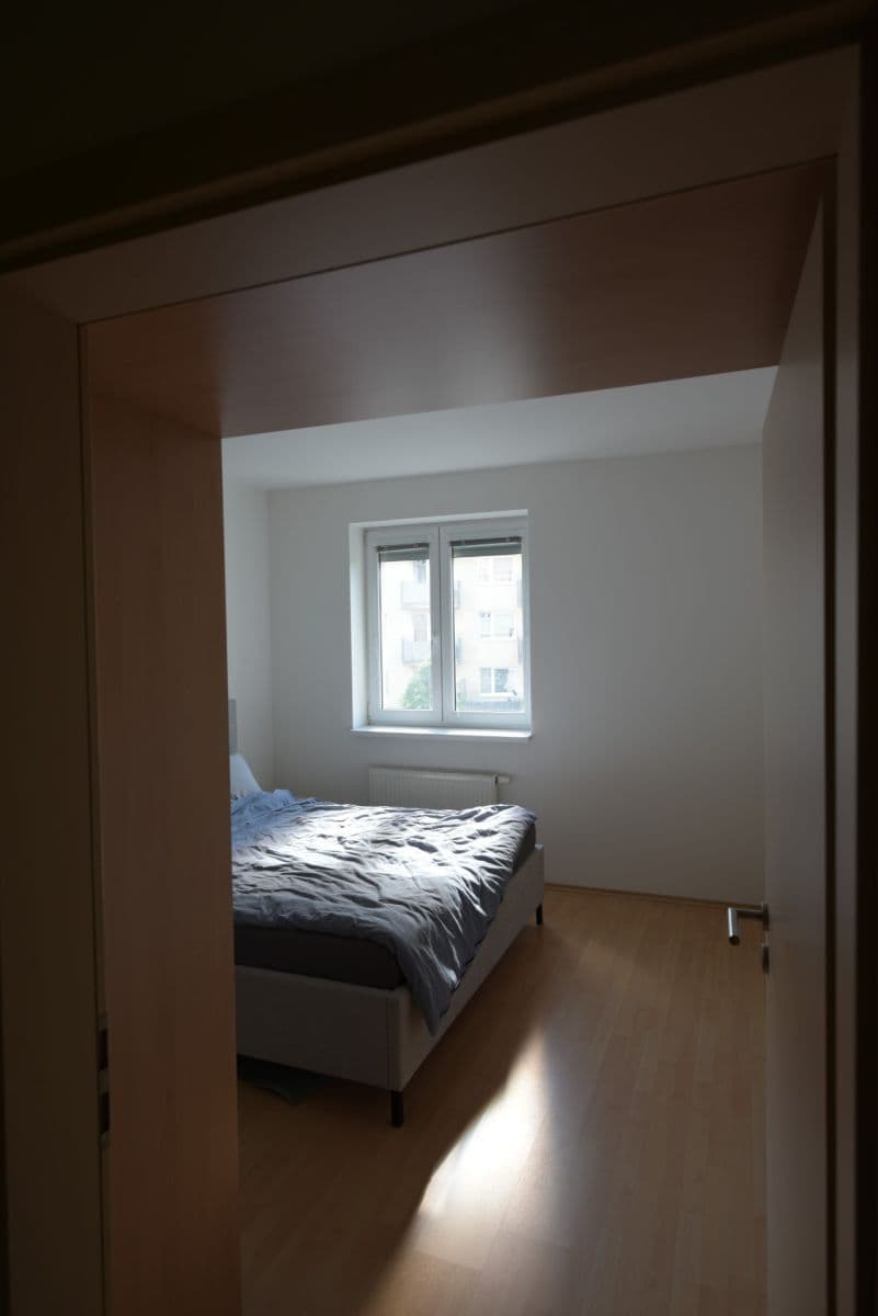 Pronájem bytu 2+kk 55 m², náměstí Přátelství, Praha, Praha Pronájem bytu 2+kk 55 m², náměstí Přátelství, Praha, Praha