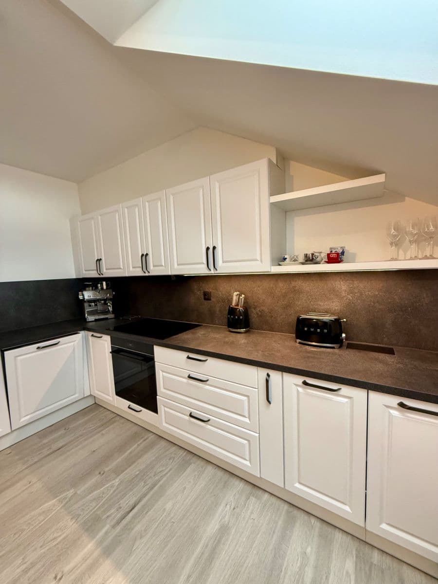 Prodej bytu 2+kk 60 m², Benátky nad Jizerou, Středočeský kraj Prodej bytu 2+kk 60 m², Benátky nad Jizerou, Středočeský kraj
