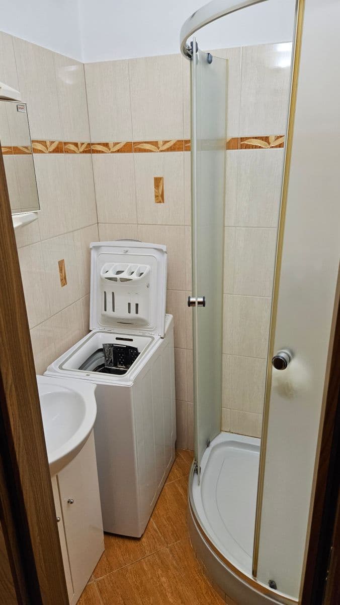 Pronájem bytu 3+1 60 m², Obránců míru, Kopřivnice, Moravskoslezský kraj Pronájem bytu 3+1 60 m², Obránců míru, Kopřivnice, Moravskoslezský kraj