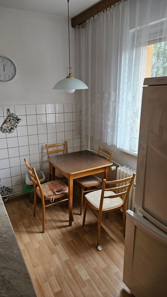 Pronájem bytu 3+1 60 m², Obránců míru, Kopřivnice, Moravskoslezský kraj Pronájem bytu 3+1 60 m², Obránců míru, Kopřivnice, Moravskoslezský kraj