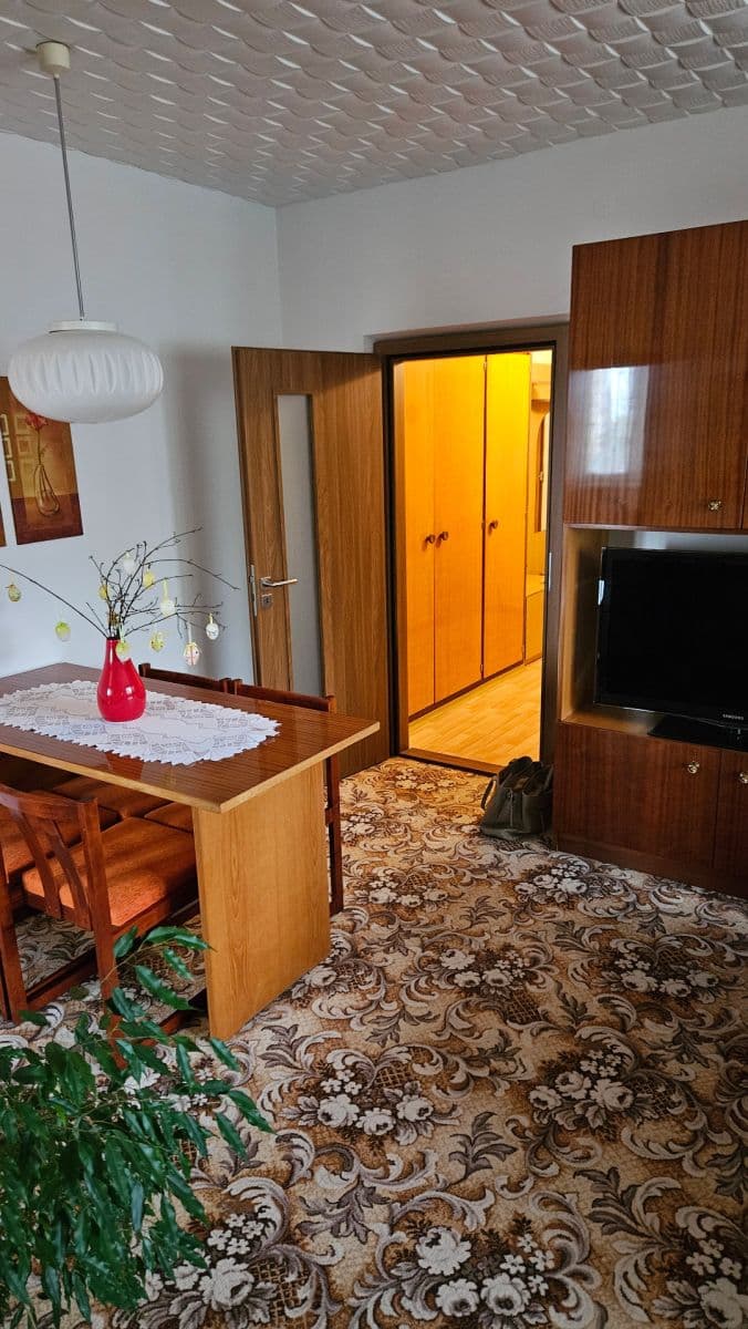 Pronájem bytu 3+1 60 m², Obránců míru, Kopřivnice, Moravskoslezský kraj Pronájem bytu 3+1 60 m², Obránců míru, Kopřivnice, Moravskoslezský kraj