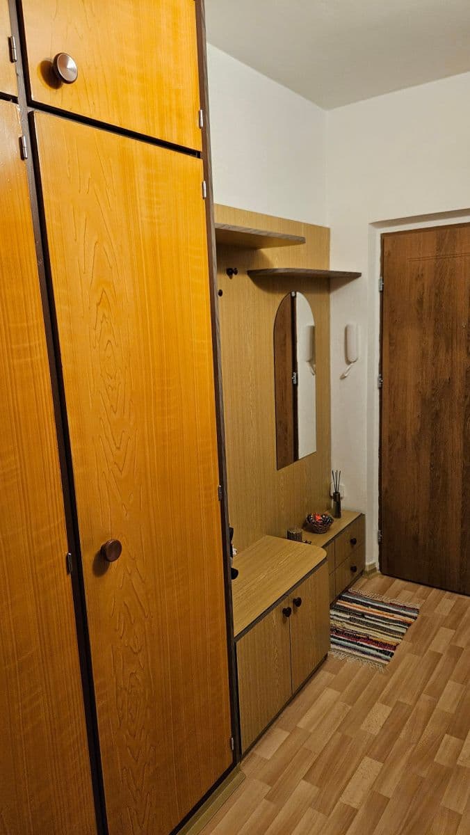 Pronájem bytu 3+1 60 m², Obránců míru, Kopřivnice, Moravskoslezský kraj Pronájem bytu 3+1 60 m², Obránců míru, Kopřivnice, Moravskoslezský kraj