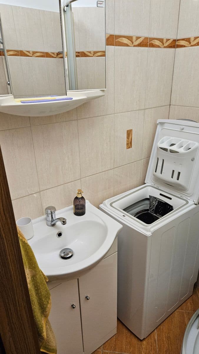 Pronájem bytu 3+1 60 m², Obránců míru, Kopřivnice, Moravskoslezský kraj Pronájem bytu 3+1 60 m², Obránců míru, Kopřivnice, Moravskoslezský kraj