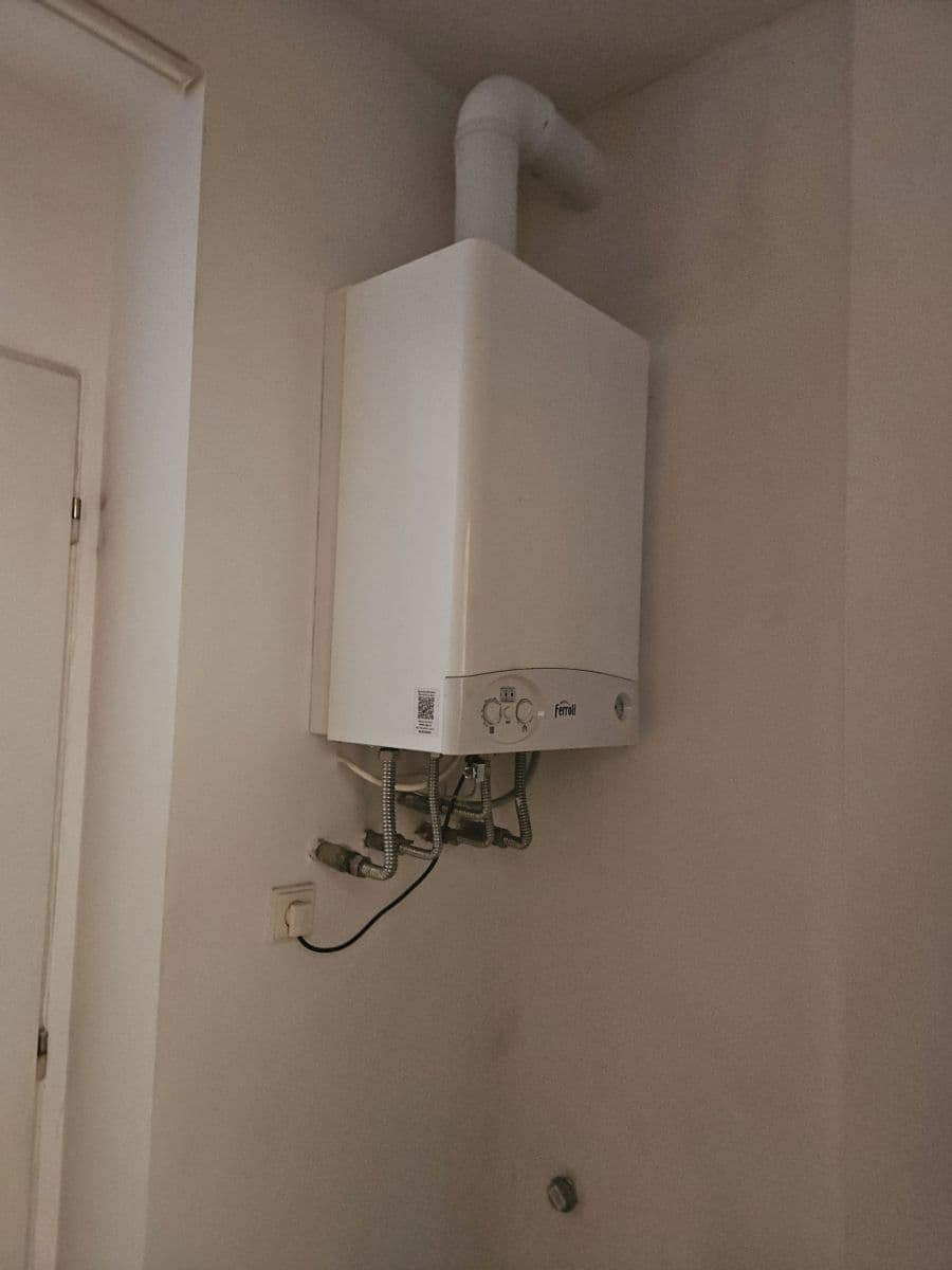 Pronájem bytu 2+kk 55 m², Volmanova, Čelákovice, Středočeský kraj Pronájem bytu 2+kk 55 m², Volmanova, Čelákovice, Středočeský kraj