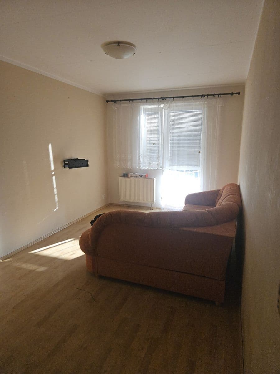 Pronájem bytu 2+kk 55 m², Volmanova, Čelákovice, Středočeský kraj Pronájem bytu 2+kk 55 m², Volmanova, Čelákovice, Středočeský kraj