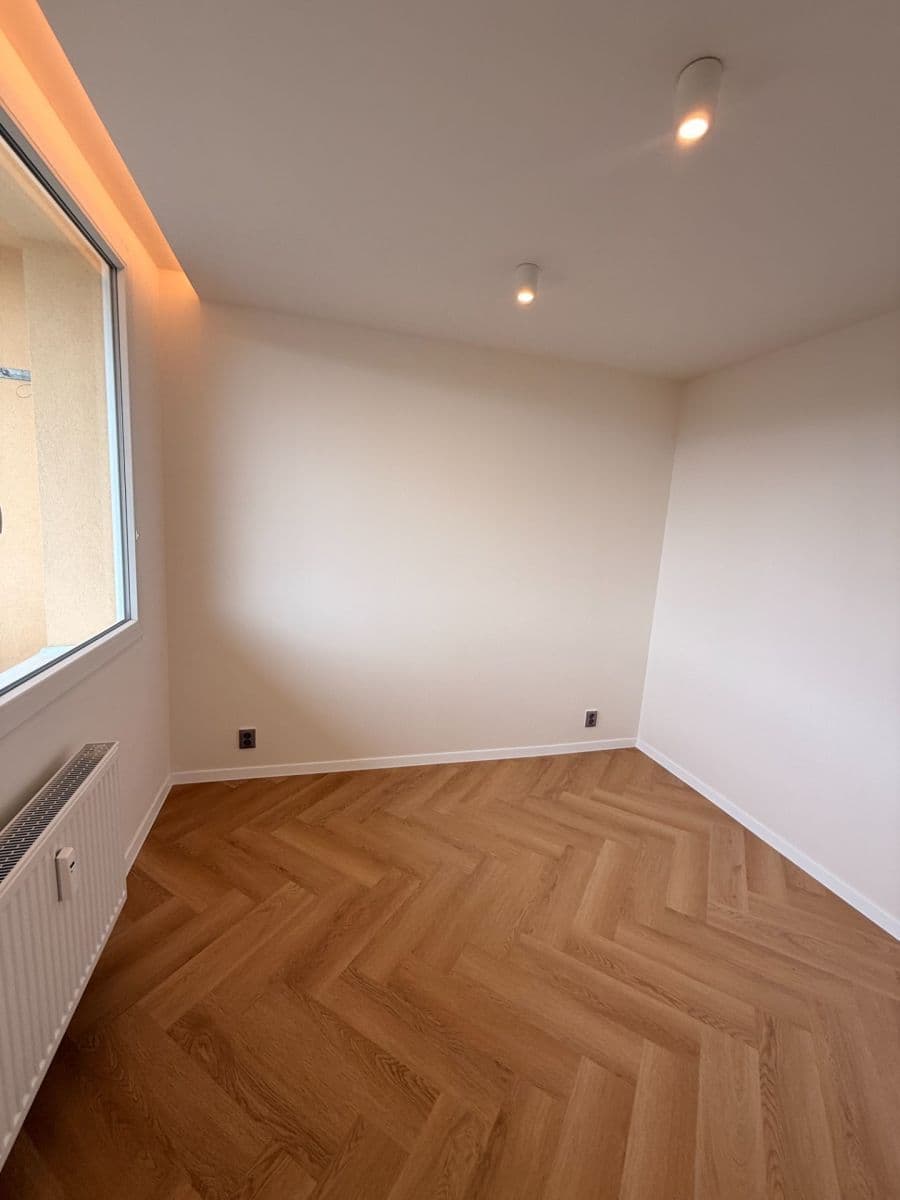 Prodej bytu 2+kk 34 m², Kojetická, Neratovice, Středočeský kraj Prodej bytu 2+kk 34 m², Kojetická, Neratovice, Středočeský kraj