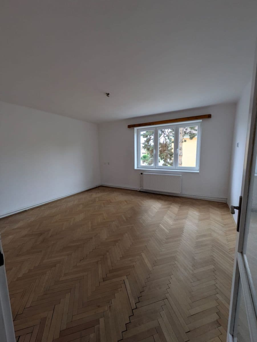 Pronájem bytu 3+1 65 m², Vrchlického, Roudnice nad Labem, Ústecký kraj Pronájem bytu 3+1 65 m², Vrchlického, Roudnice nad Labem, Ústecký kraj
