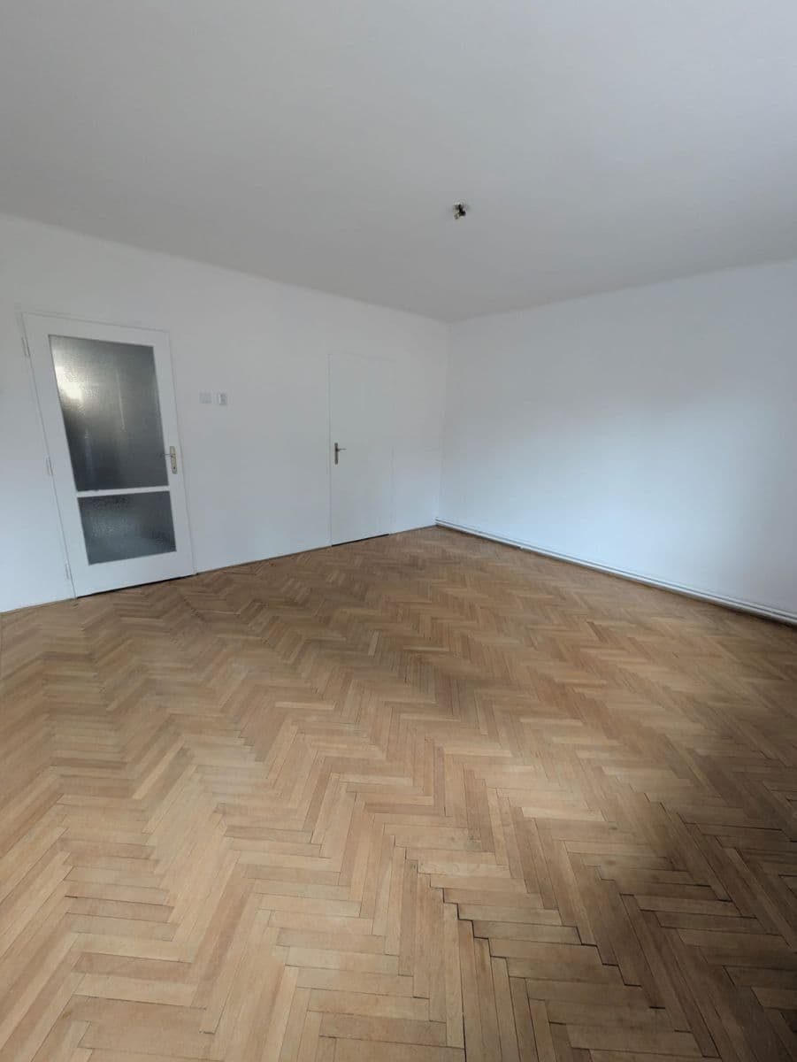 Pronájem bytu 3+1 65 m², Vrchlického, Roudnice nad Labem, Ústecký kraj Pronájem bytu 3+1 65 m², Vrchlického, Roudnice nad Labem, Ústecký kraj