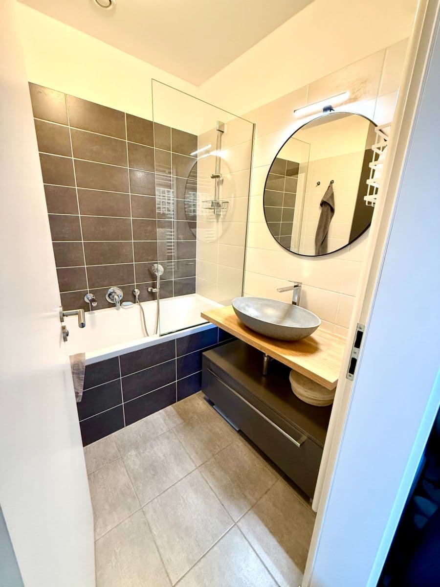 Prodej bytu 2+kk 58 m², Lederova, Roztoky, Středočeský kraj Prodej bytu 2+kk 58 m², Lederova, Roztoky, Středočeský kraj