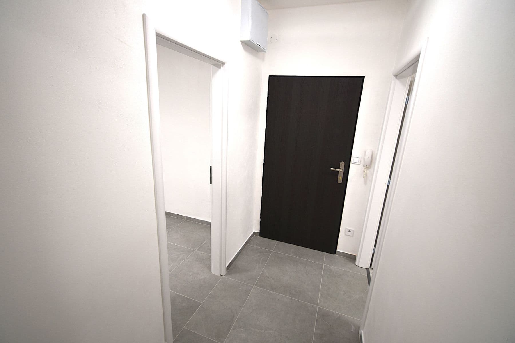 Prodej bytu 2+1 47 m², U Družstva Ideál, Praha, Praha Prodej bytu 2+1 47 m², U Družstva Ideál, Praha, Praha