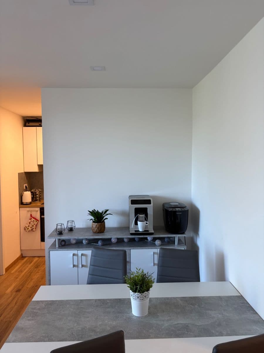 Pronájem bytu 3+kk 61 m², Feřtekova, Praha, Praha Pronájem bytu 3+kk 61 m², Feřtekova, Praha, Praha
