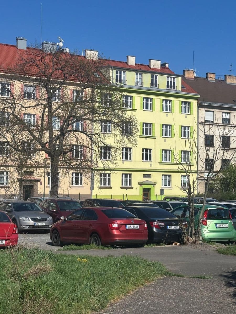 Prodej bytu 1+kk 38 m², Vosmíkových, Praha, Praha Prodej bytu 1+kk 38 m², Vosmíkových, Praha, Praha