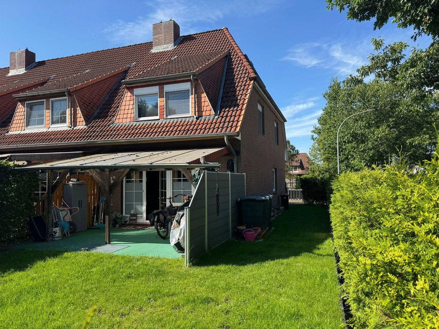 Prodej domu 115 m², pozemek 251 m², Am Eichholz 86, Uetersen, Šlesvicko-Holštýnsko Prodej domu 115 m², pozemek 251 m², Am Eichholz 86, Uetersen, Šlesvicko-Holštýnsko