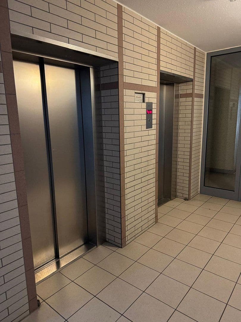 Pronájem bytu 2+1 54 m², Odenwaldstraße 11-13, Bensheim, Hessen Pronájem bytu 2+1 54 m², Odenwaldstraße 11-13, Bensheim, Hessen